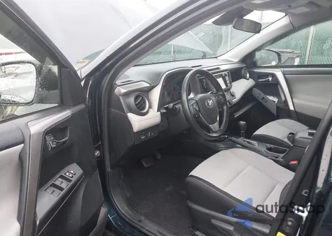 2018 Toyota Rav4 Xle z USA, uszkodzony, nr VIN JTMRFREV6JD223152